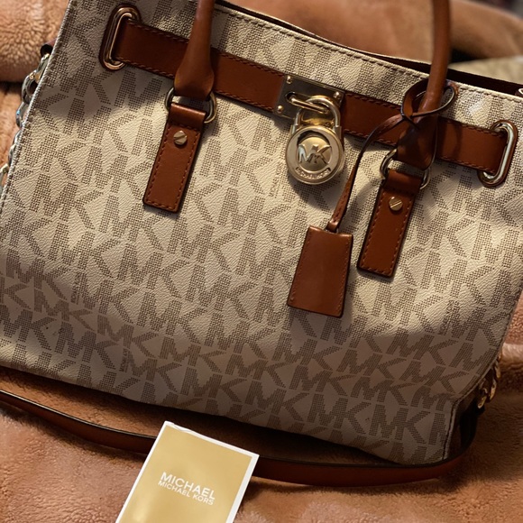 Mk purse - Picture 3 of 4